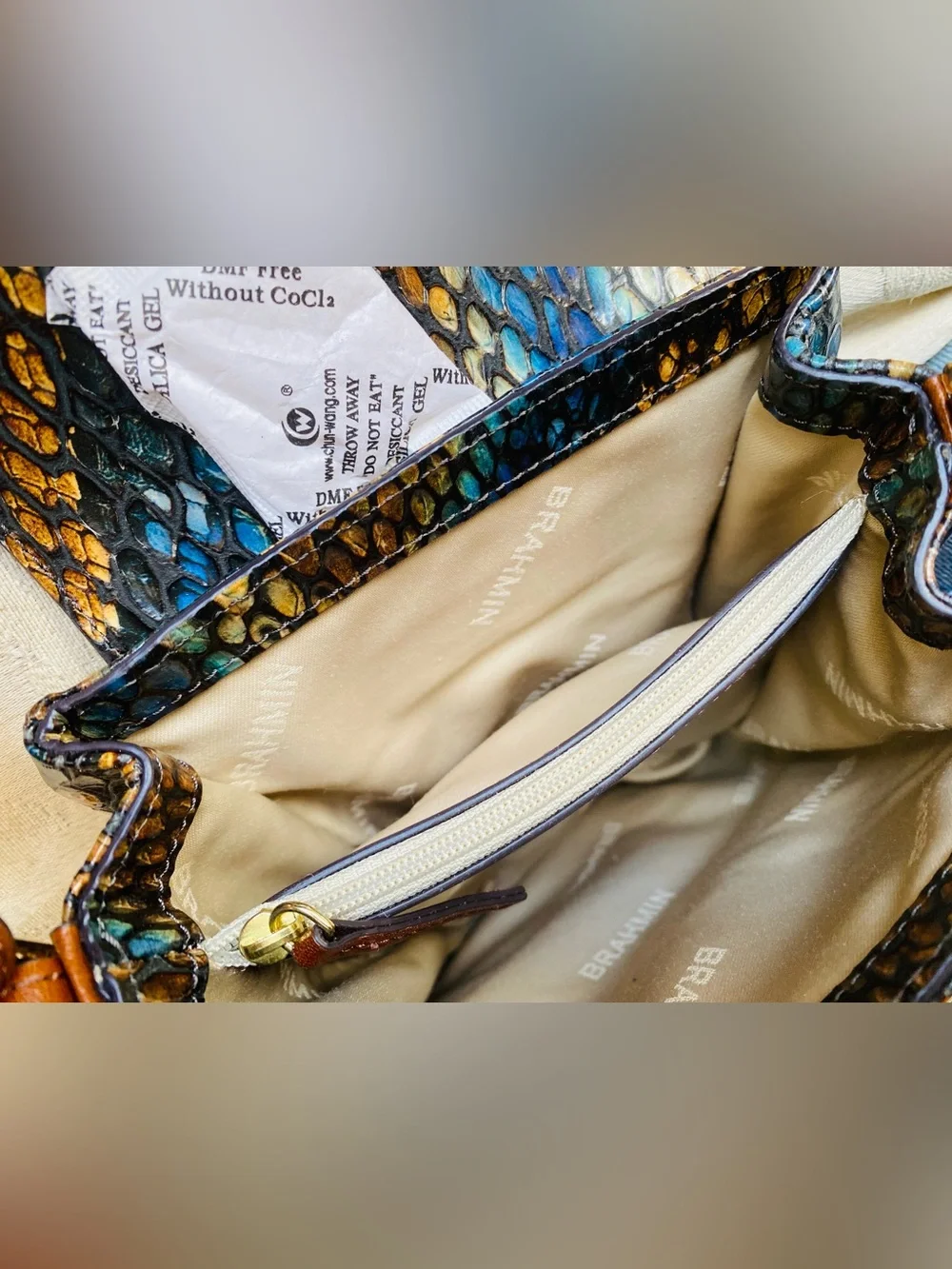 BRAHMIN Curvy EVERLEE CROSSBODY Bag  Featured in beautiful BOTTLE BLUE FLETCHER
